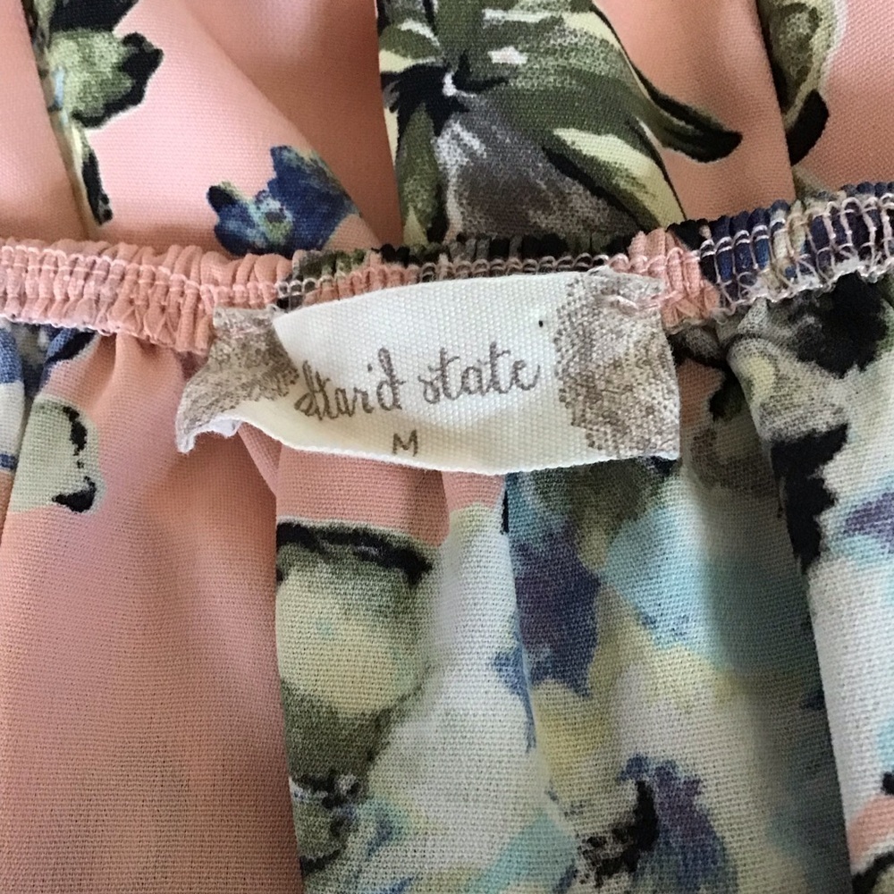 Off-Shoulder Floral Ruffle Romper - Picture 6 of 10